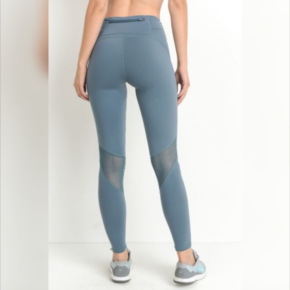 Highwaist Slanted Cross-Over Mesh Full Leggings - Picture 3 of 6
